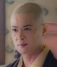 新納慎也画像