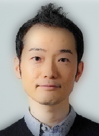 中村靖日画像